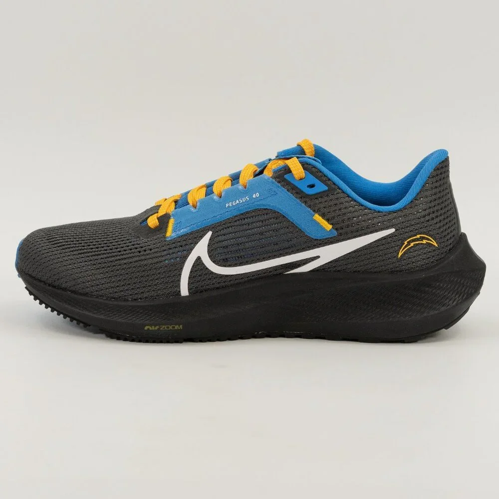 Nike Air Zoom Pegasus 40 Los Angeles Chargers DZ5948-001 size 6.5 Men / 8 Women